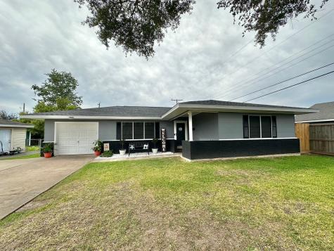 529 Landry Drive Port Neches TX 77651