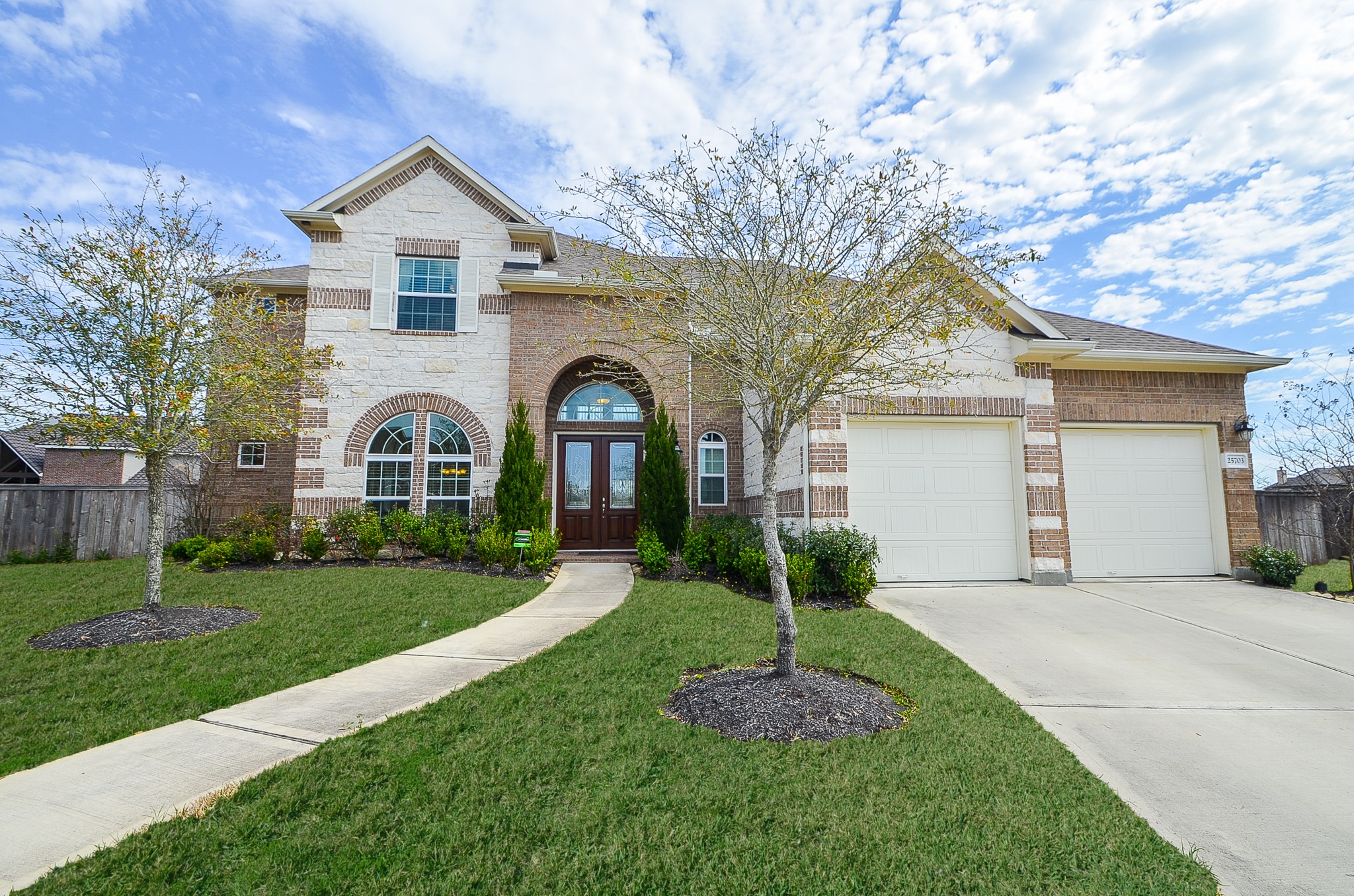 25703 Oakwood Knoll Drive Katy TX 77494