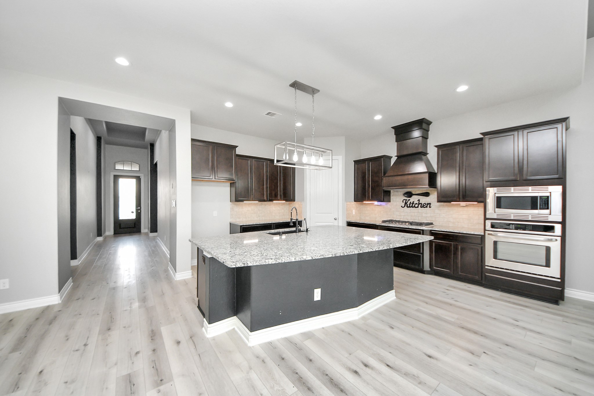 4914 Thunder Creek Lane Sugar Land TX 77479