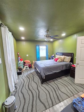908 County Road 340 Cleveland TX 77327