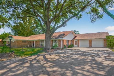 8105 Miller Drive Hitchcock TX 77563