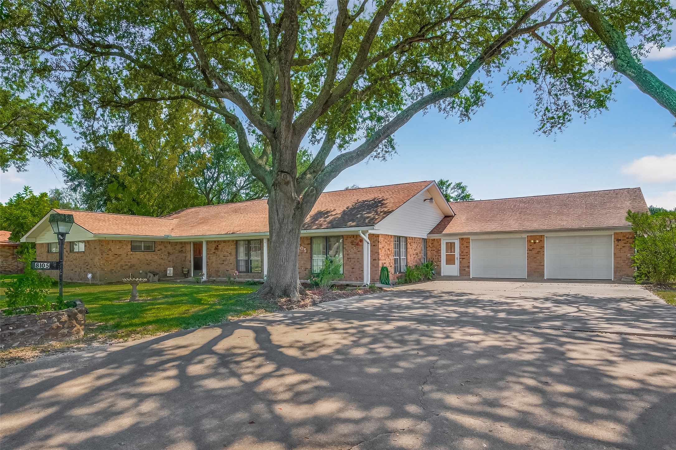 8105 Miller Drive Hitchcock TX 77563