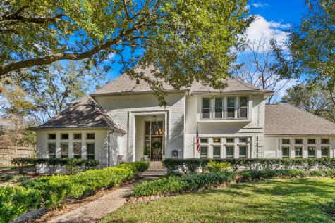 2114 Pleasant Creek Drive Kingwood TX 77345