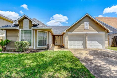 7742 Poitiers Drive Houston TX 77071