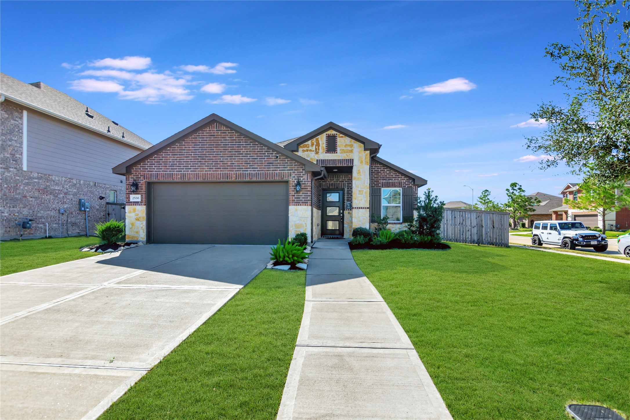 2536 Dunsmore Oak Drive Houston TX 77089