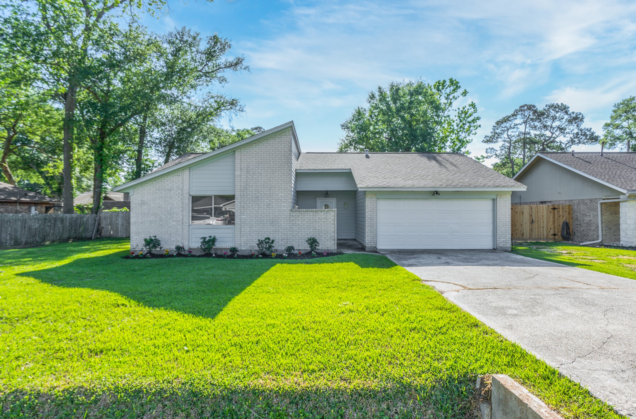 5015 Forest Trail Baytown TX 77521