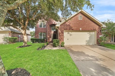 2114 Crestwind Court Pearland TX 77584