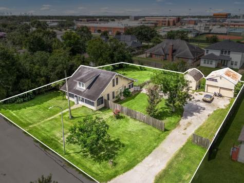 812 S Virginia Street La Porte TX 77571