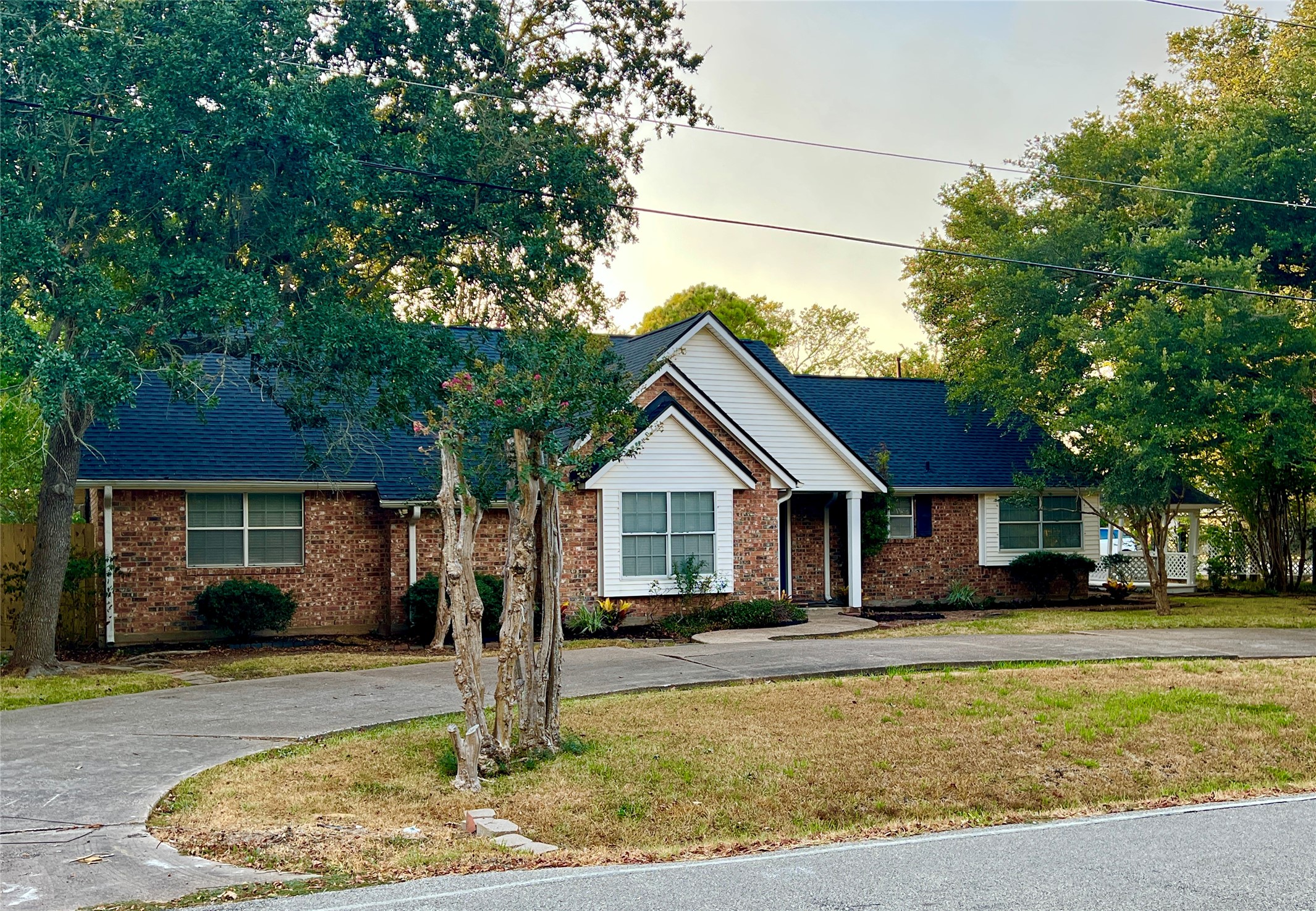 100 N Forrest Avenue La Porte TX 77571