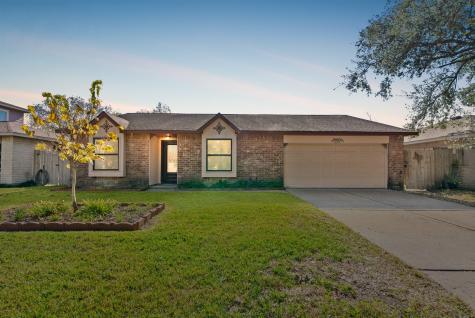 10006 Wren Street La Porte TX 77571