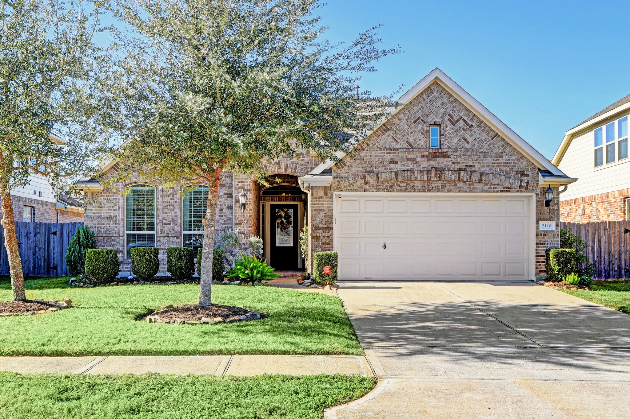 2116 Cambridge Bay Drive Pearland TX 77584