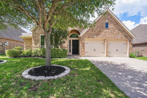 2304 Lost Bridge Lane Pearland TX 77584