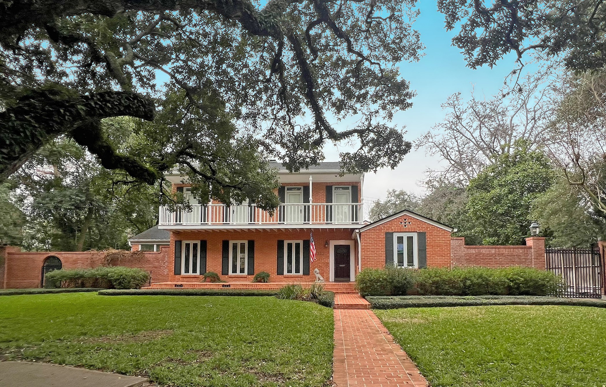5322 Mandell Street Houston TX 77005