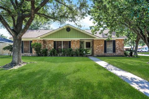 1915 Vernlake Circle Houston TX 77084