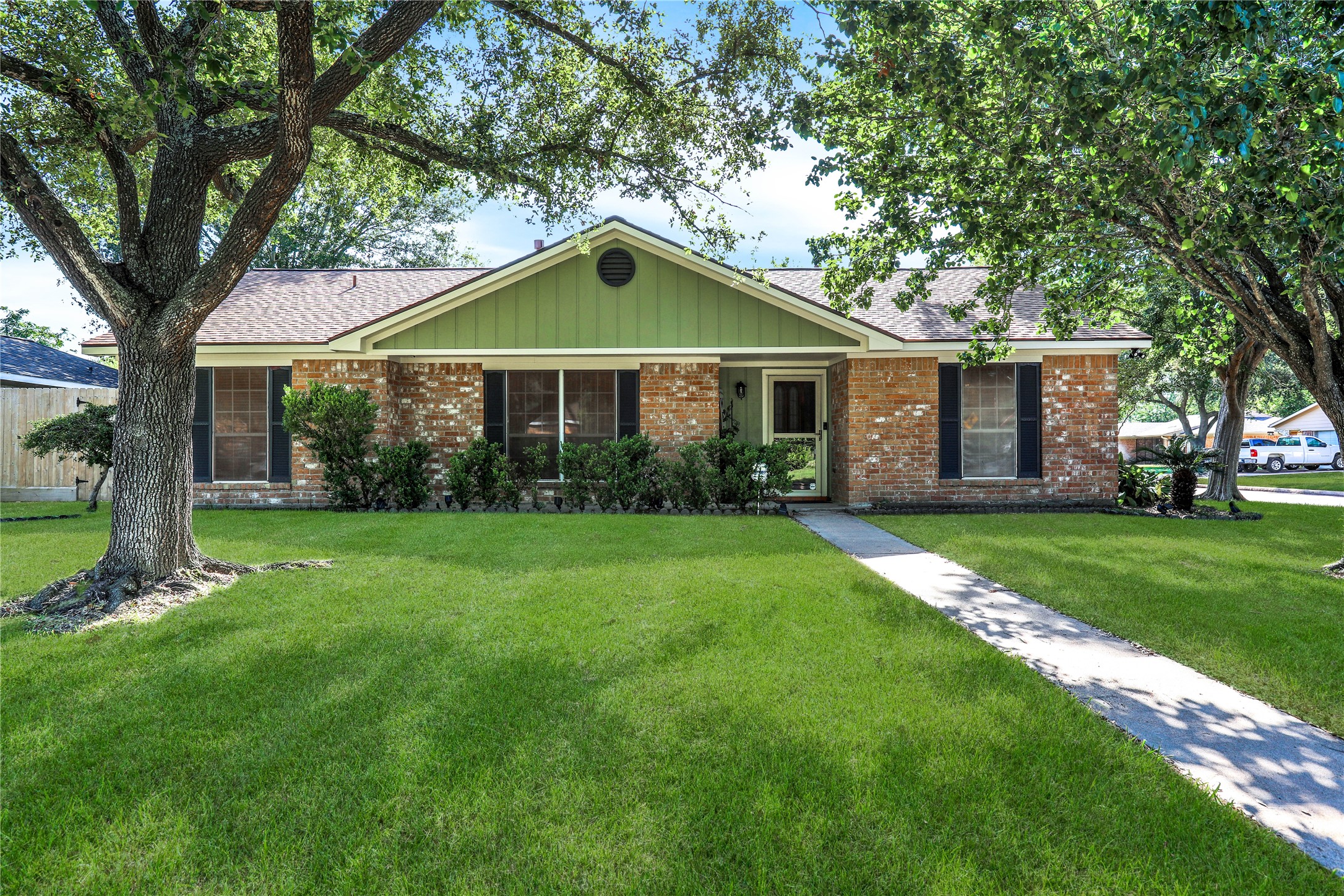 1915 Vernlake Circle Houston TX 77084