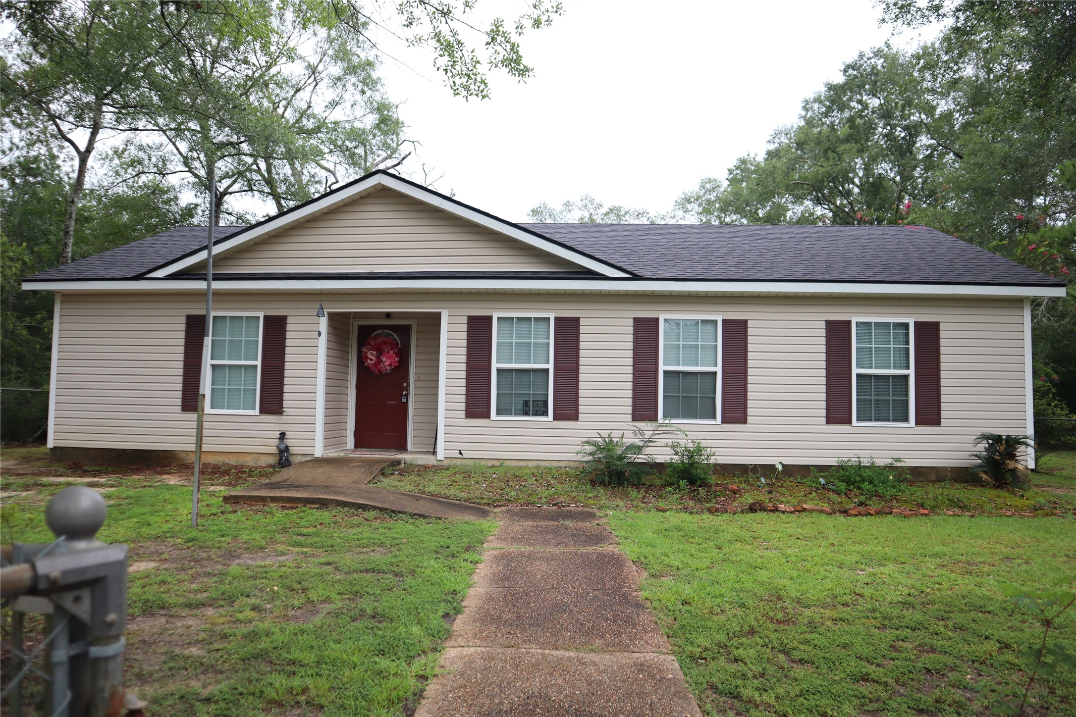 920 E Court Street Newton TX 75966