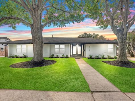5731 Jackwood Street Houston TX 77096