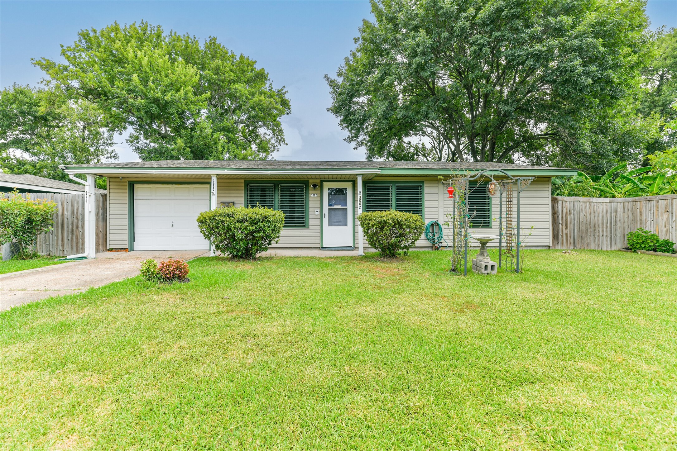 3002 Tarpey Avenue Texas City TX 77590