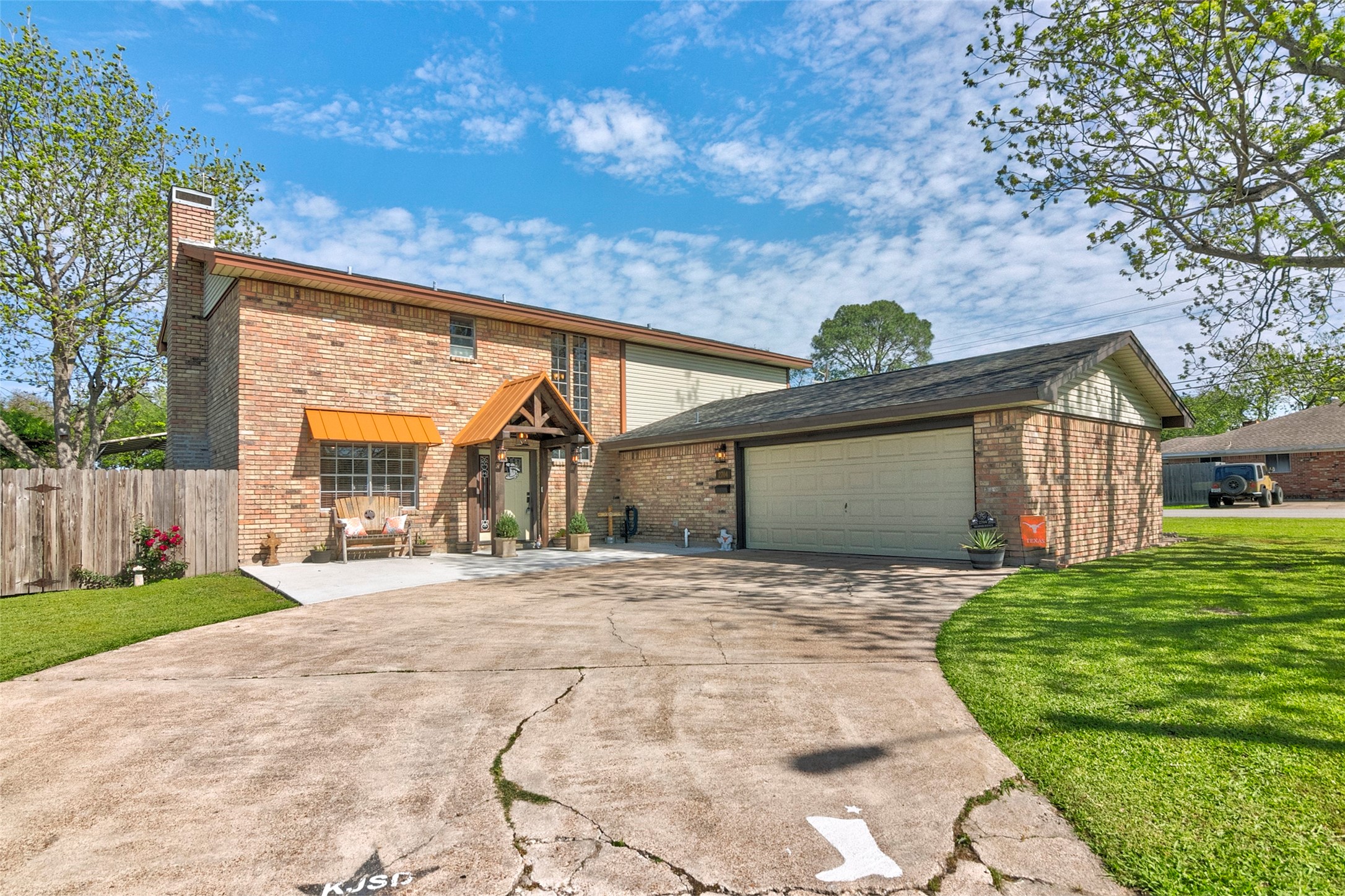 2704 Memphis Avenue Nederland TX 77627