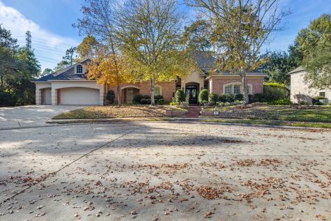 5 Island Green Court Kingwood TX 77339