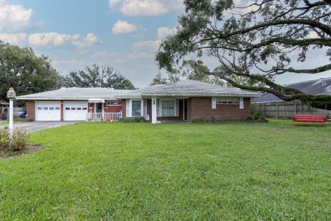 1015 Redondo Drive Houston TX 77015