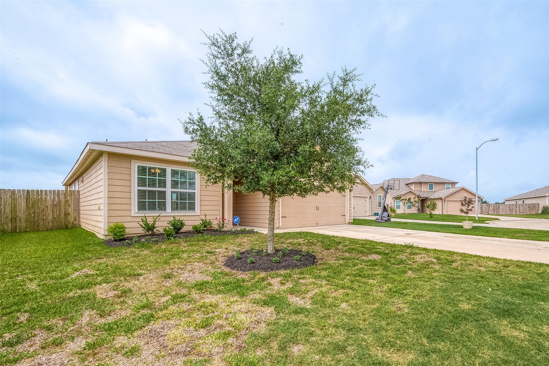 772 Crystal Lakes Drive Brookshire TX 77423