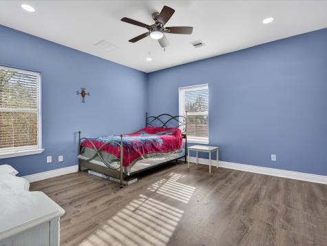 1833 County Road 3556 Cleveland TX 77327