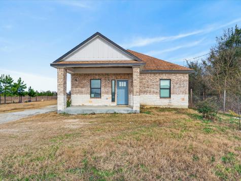 1833 County Road 3556 Cleveland TX 77327