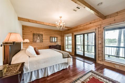 83 Maid Marian Cleveland TX 77327