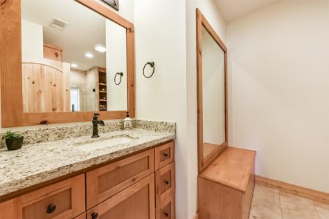 83 Maid Marian Cleveland TX 77327