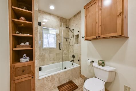 83 Maid Marian Cleveland TX 77327