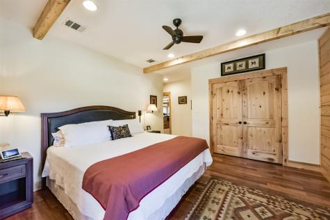 83 Maid Marian Cleveland TX 77327