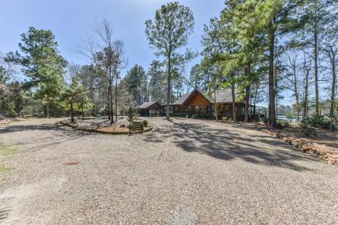 83 Maid Marian Cleveland TX 77327