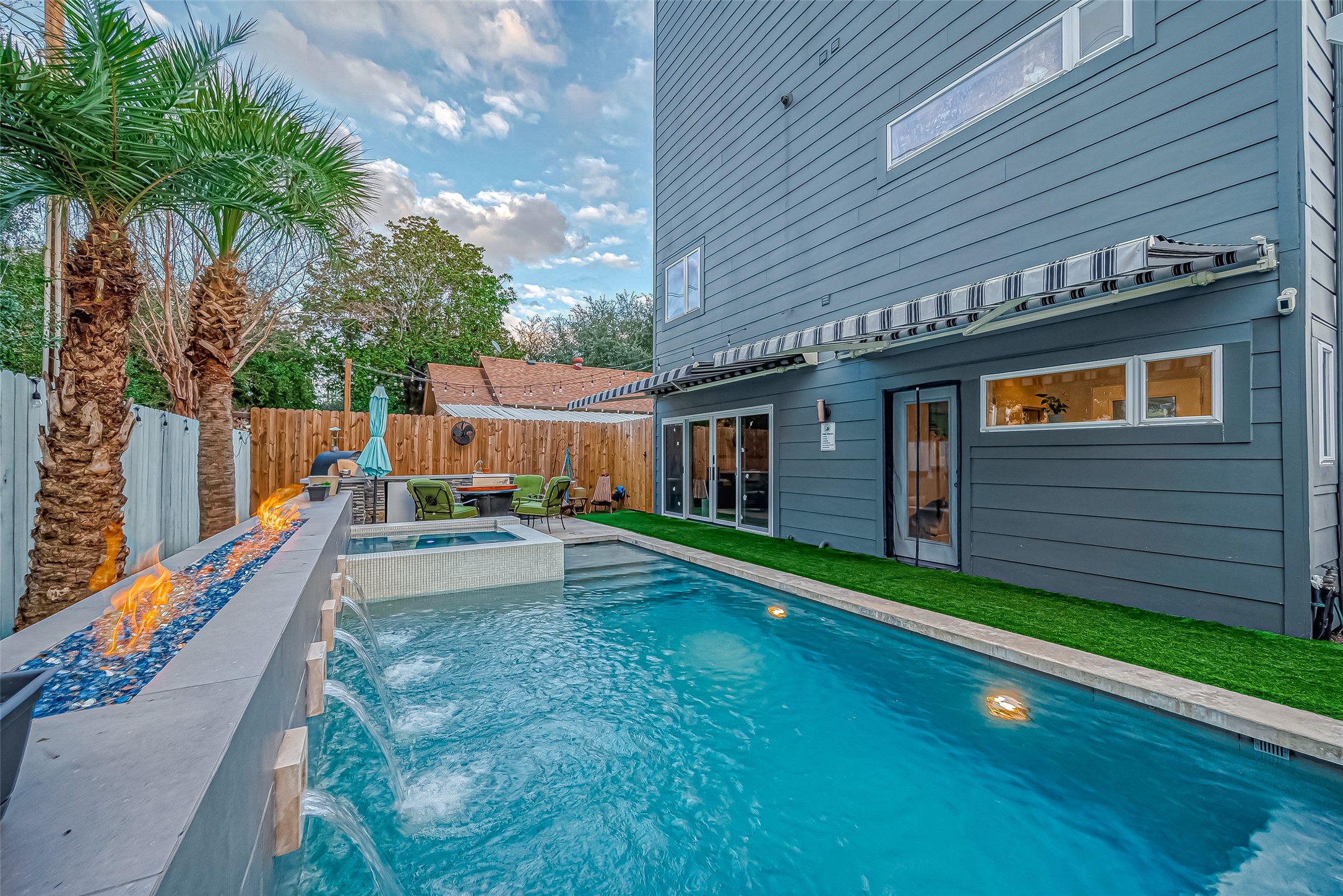 536 Rutland Place Houston TX 77007