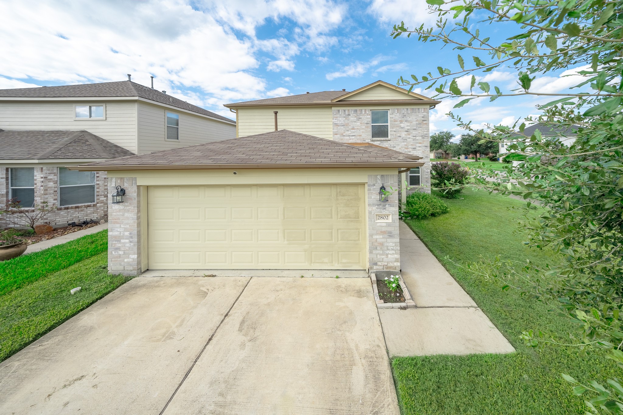 2802 Packard Elm Street Houston TX 77038