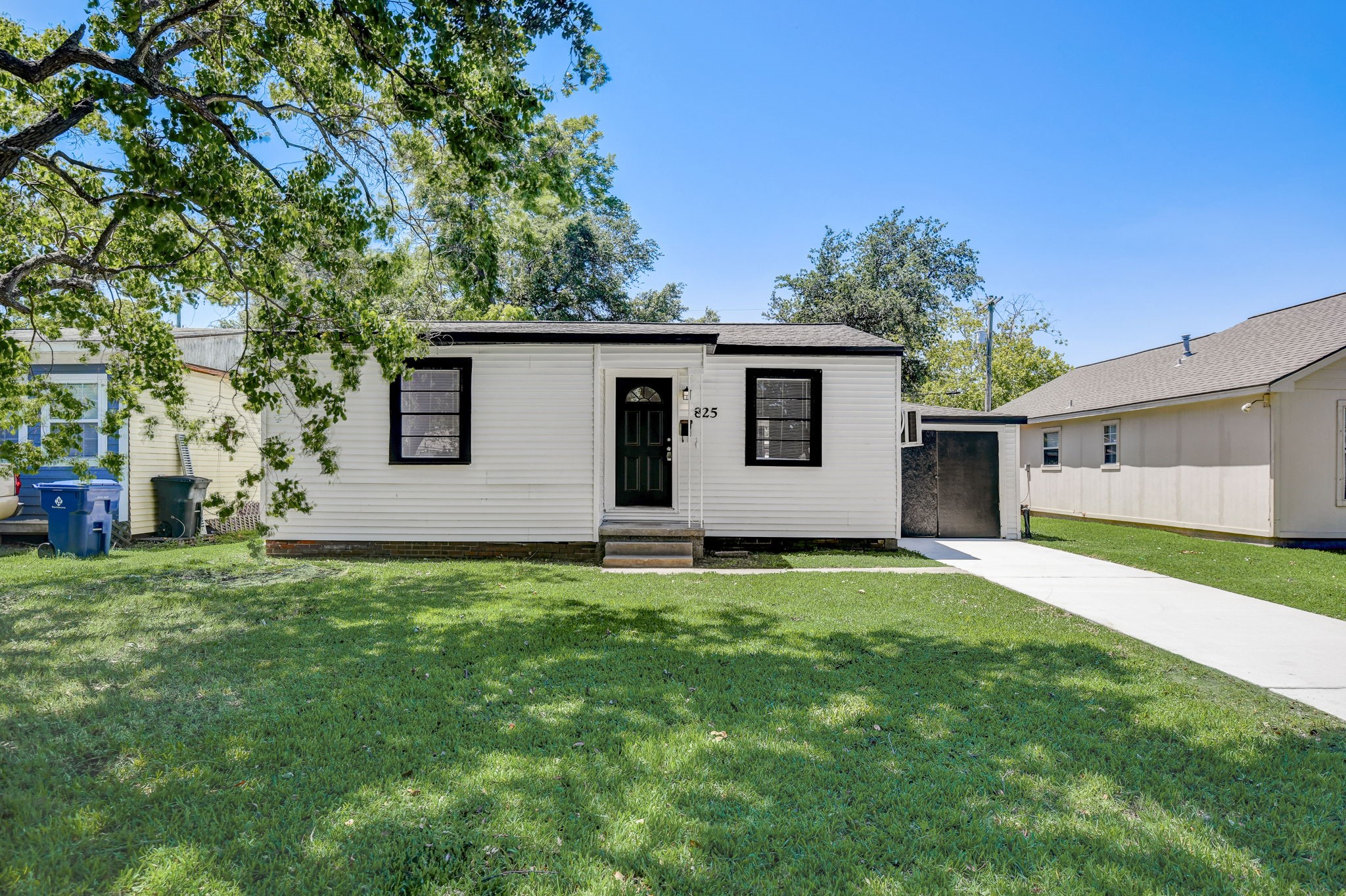 825 13th Avenue N Texas City TX 77590