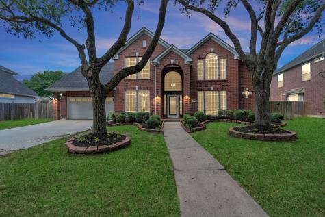 1907 Hollys Way Sugar Land TX 77479
