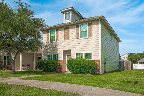 1526 Claremont Garden Circle Houston TX 77047