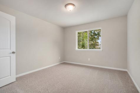 2239 Lakewood Drive West Columbia TX 77486