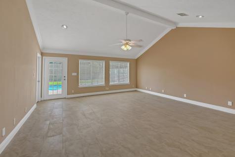 2910 Norwich Street Pearland TX 77584