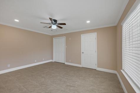 2910 Norwich Street Pearland TX 77584