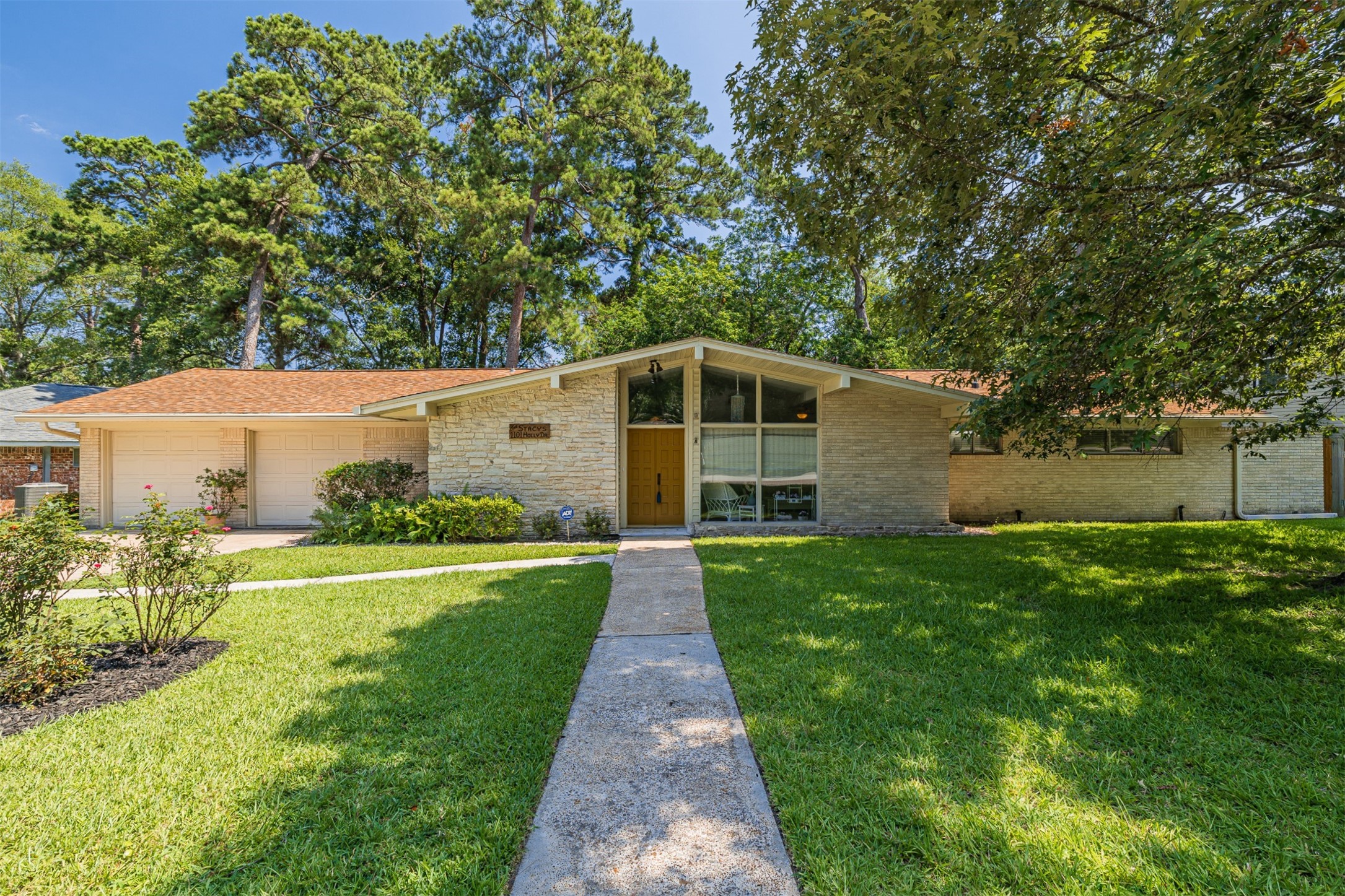 1101 Holly Drive Conroe TX 77301