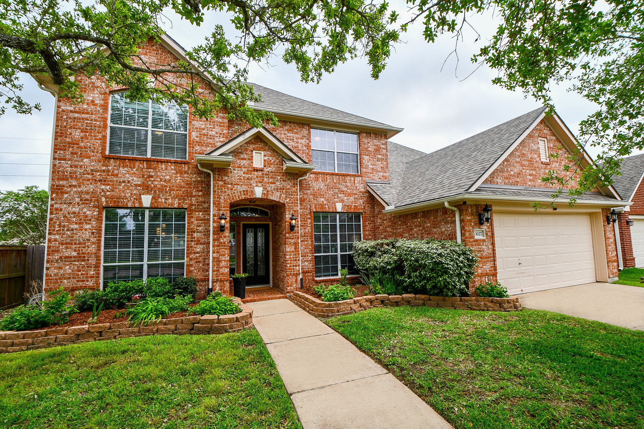 3027 Fallbrook Drive Pearland TX 77584