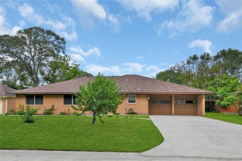 1604 Gillette Street Baytown TX 77520
