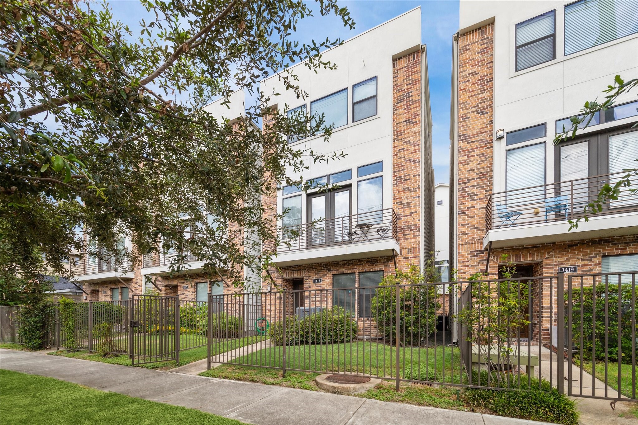 1417 Blodgett Street Houston TX 77004