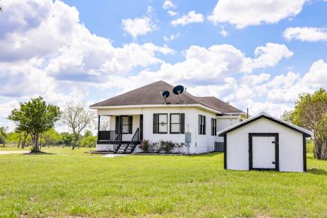 1826 County Road 164 Hallettsville TX 77964