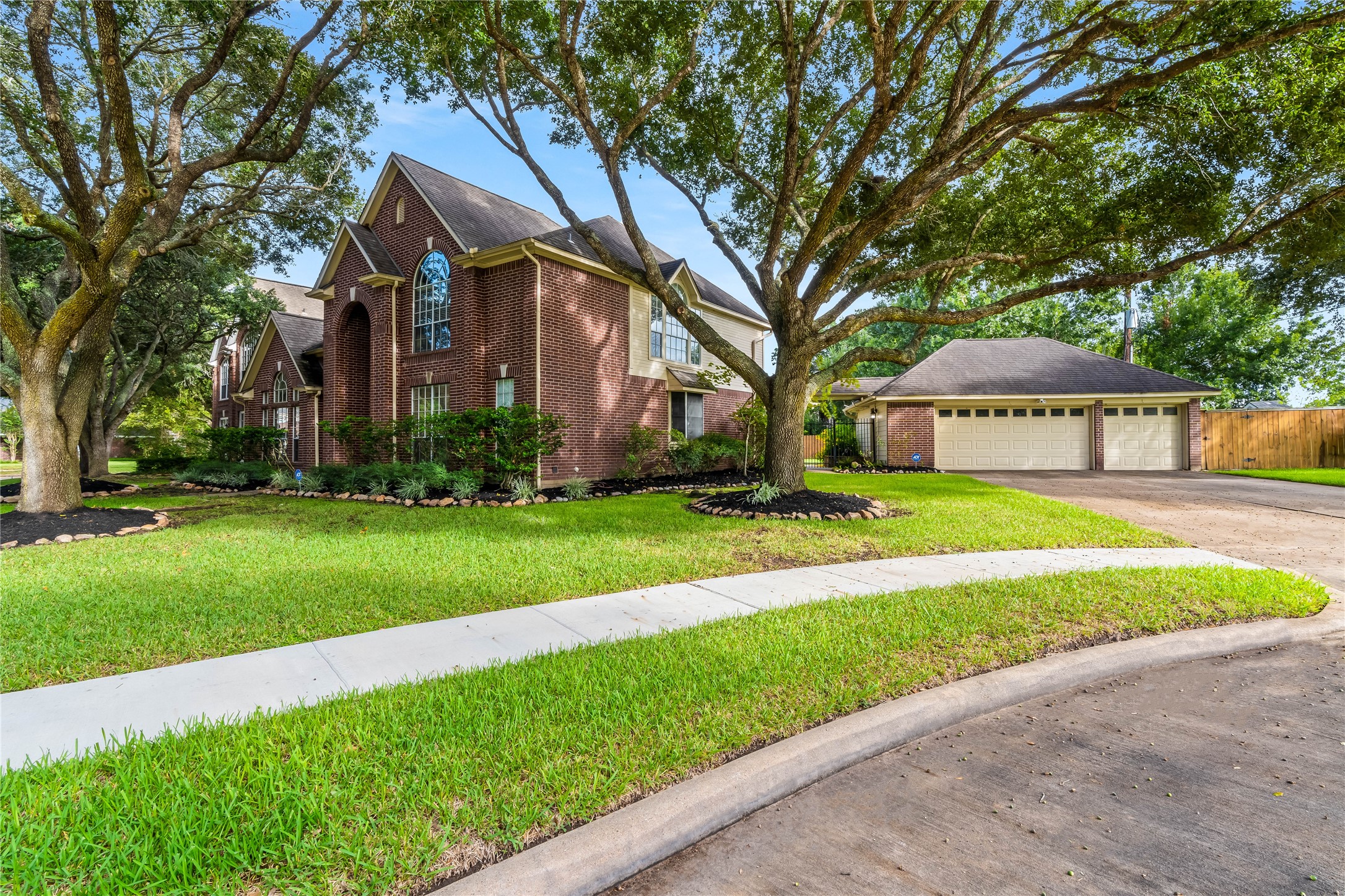 1010 Quiet Glen Court Sugar Land TX 77479