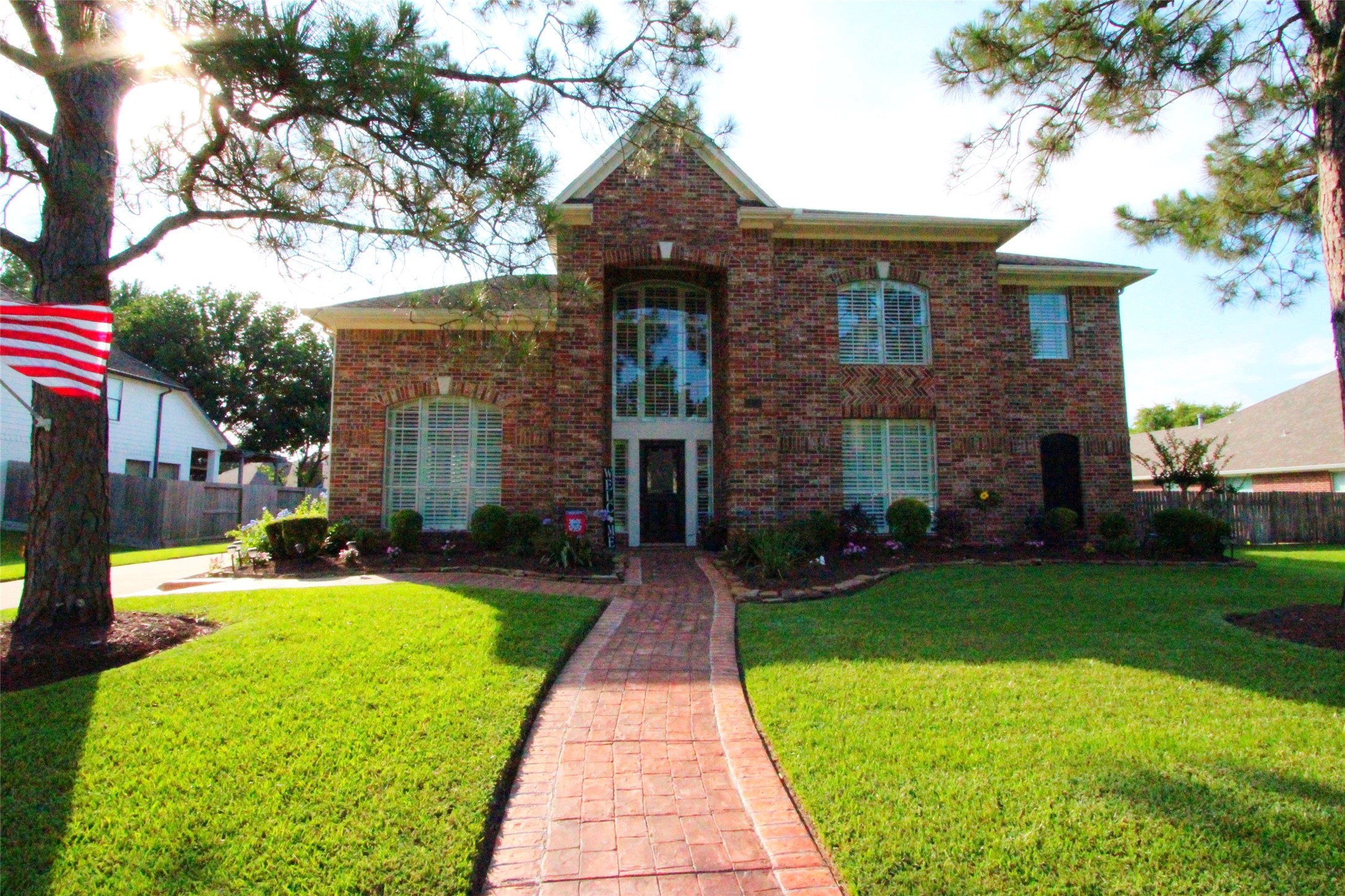 1404 Cambridge Drive Friendswood TX 77546