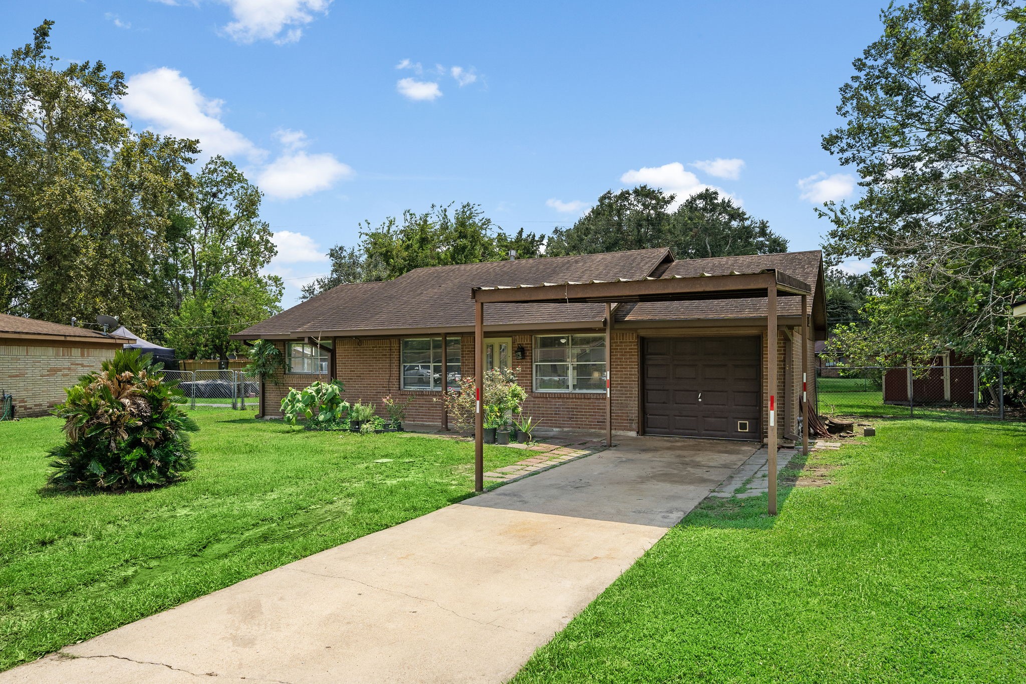 1311 College Drive Alvin TX 77511