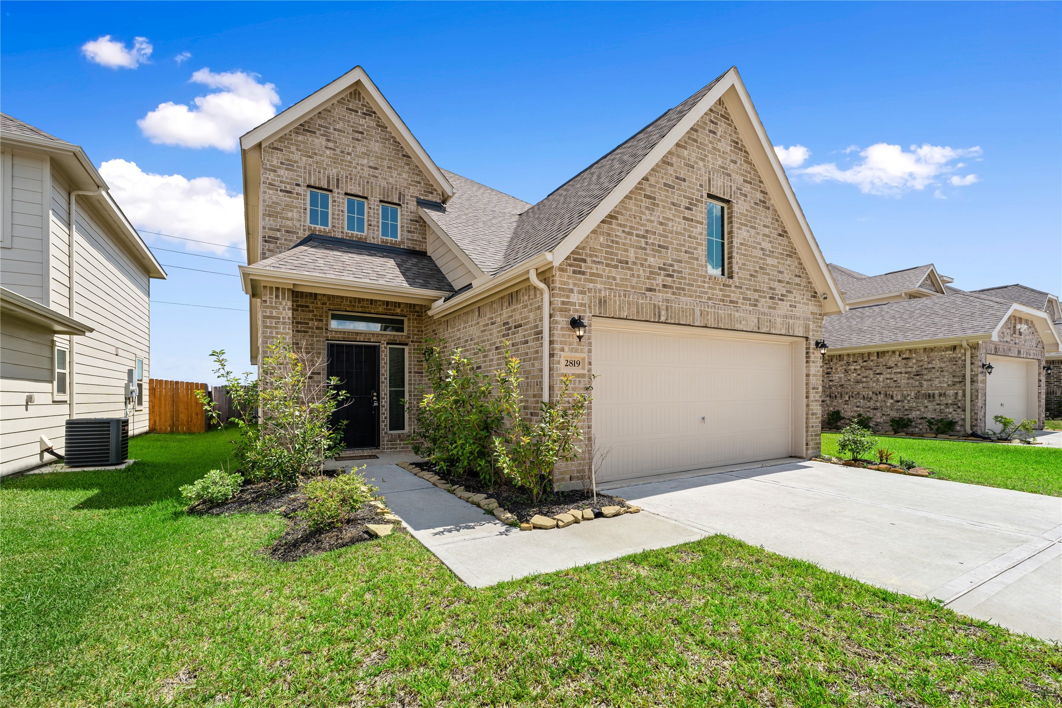 2819 Meandering Elm Trail Houston TX 77045